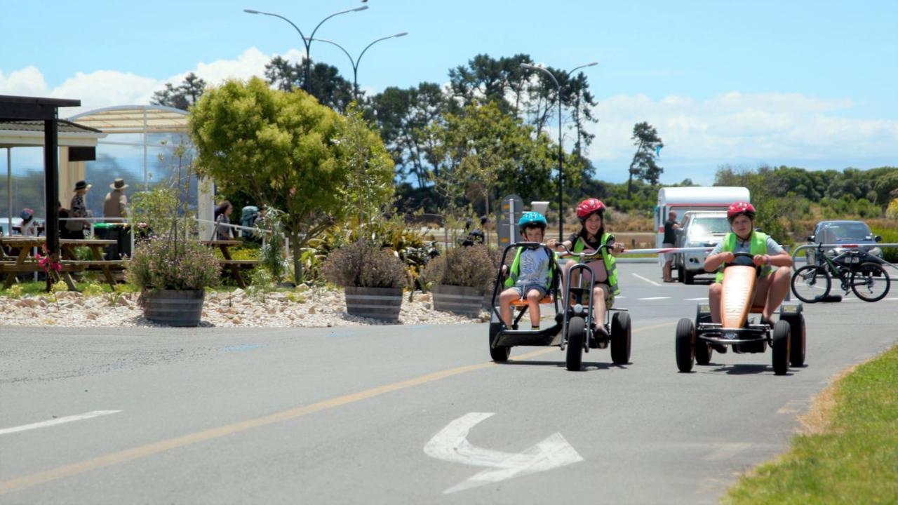 Tahuna Beach Holiday Park Hotel Nelson Kültér fotó